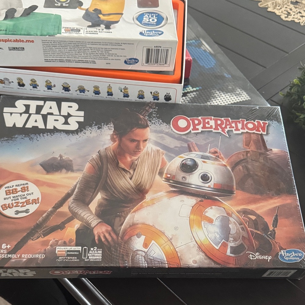 Star Wars Operation Board Game & Despicable Me - Picture 4 of 4